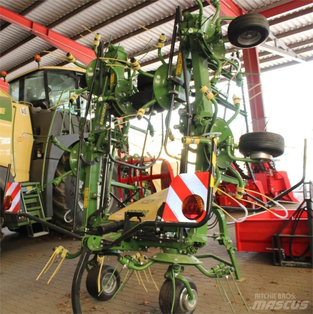 Krone Vendro 900 耙與翻草機