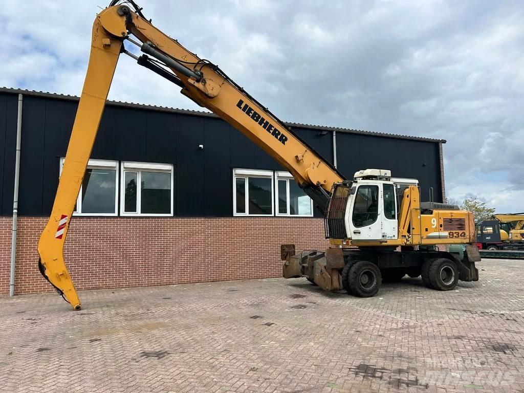 Liebherr A934C 廢棄物/工業用操作車