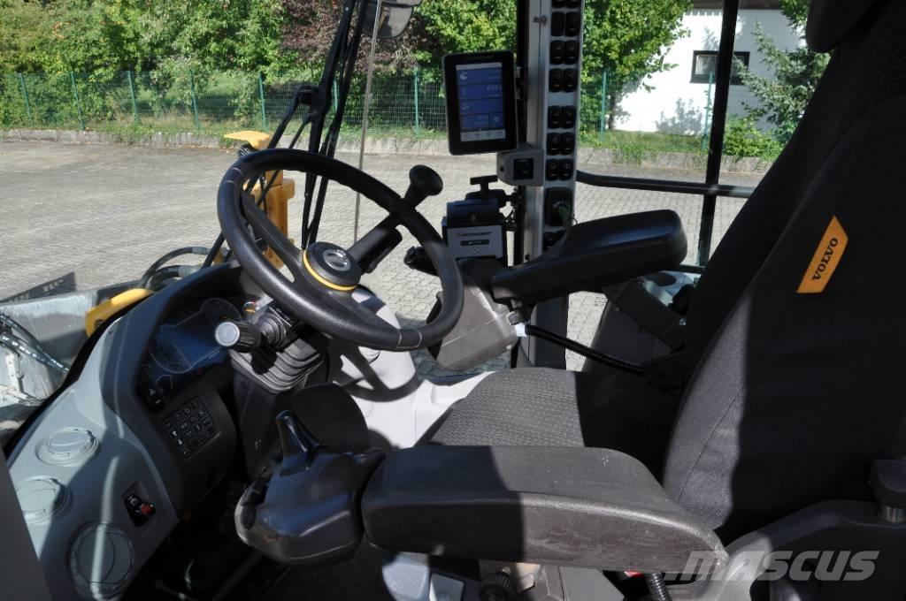 Volvo L90H Long Boom 輪胎式裝載機