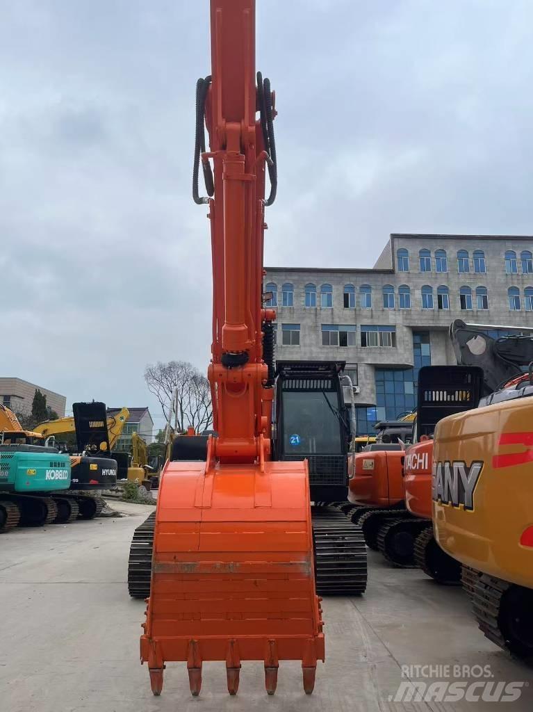 Hitachi ZX 200 履帶式 挖土機/掘鑿機/挖掘機