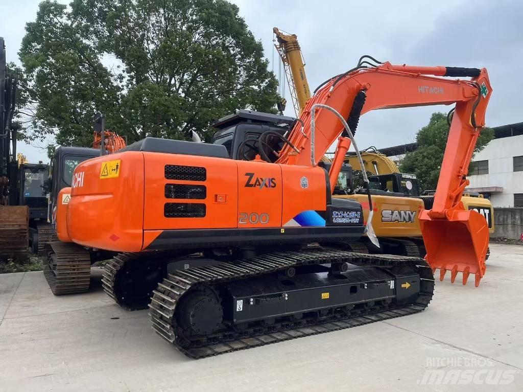 Hitachi ZX 200 履帶式 挖土機/掘鑿機/挖掘機