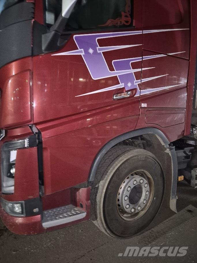 Volvo FH16 8x4  750 木材貨車