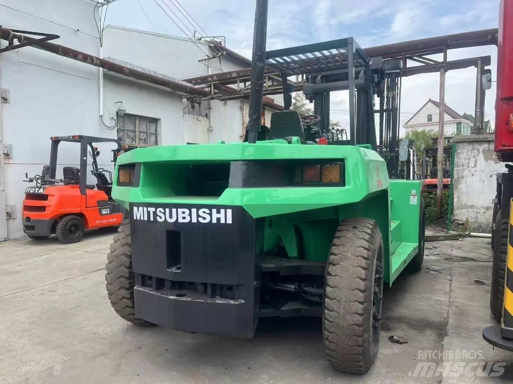 Mitsubishi FD 150 柴油卡車
