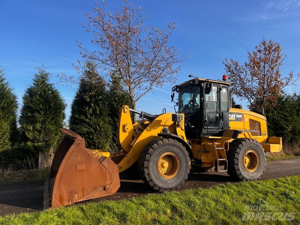 CAT 938M 輪胎式裝載機