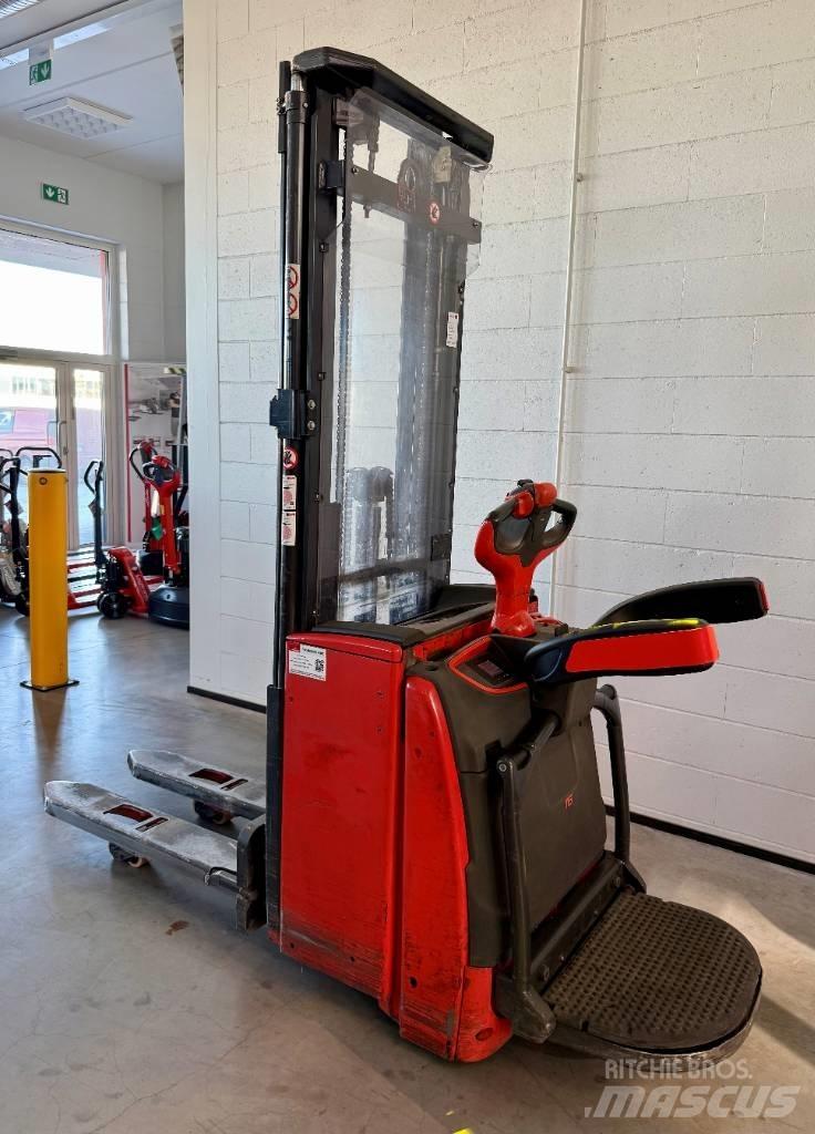 Linde L16APi/1173 自走式堆積機