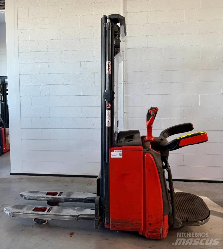 Linde L16APi/1173 自走式堆積機