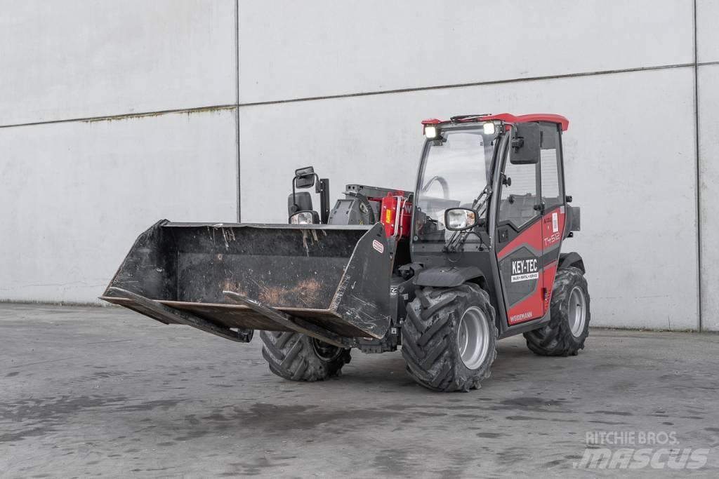 Weidemann T 4512 伸縮臂操作車