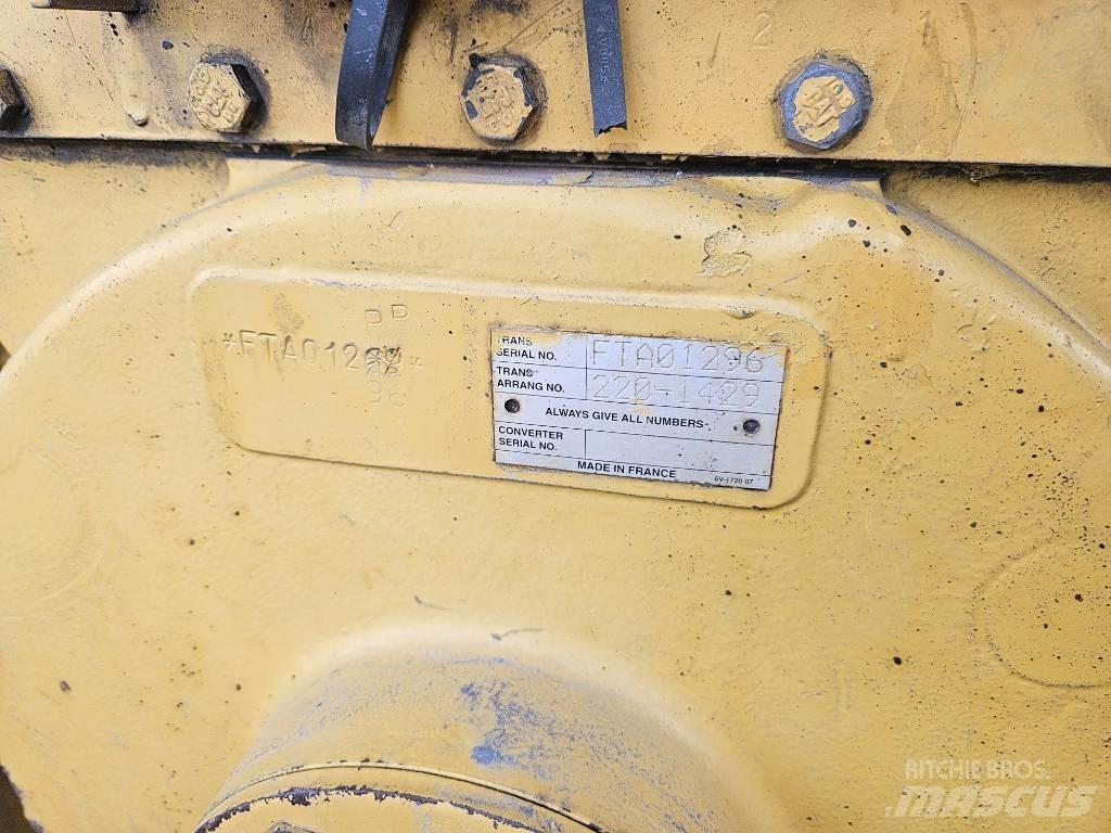CAT D 6 T XL 履帶推土機