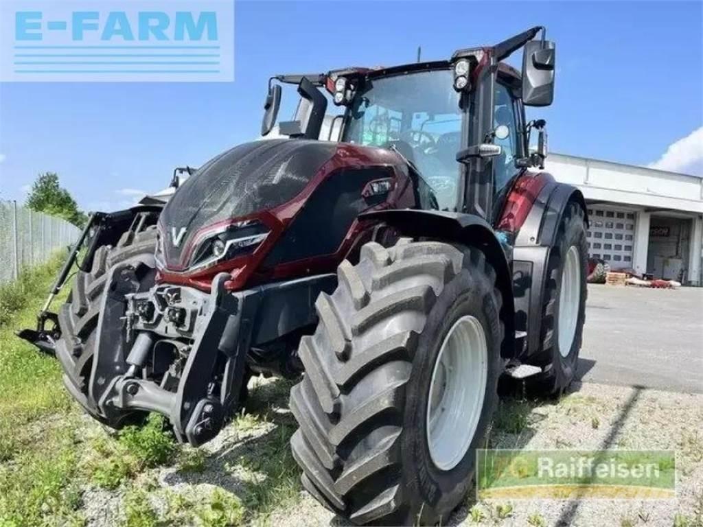 Valtra q305 曳引機