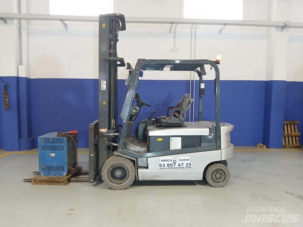 Nissan GQ02 L 30 CU 電動堆高機