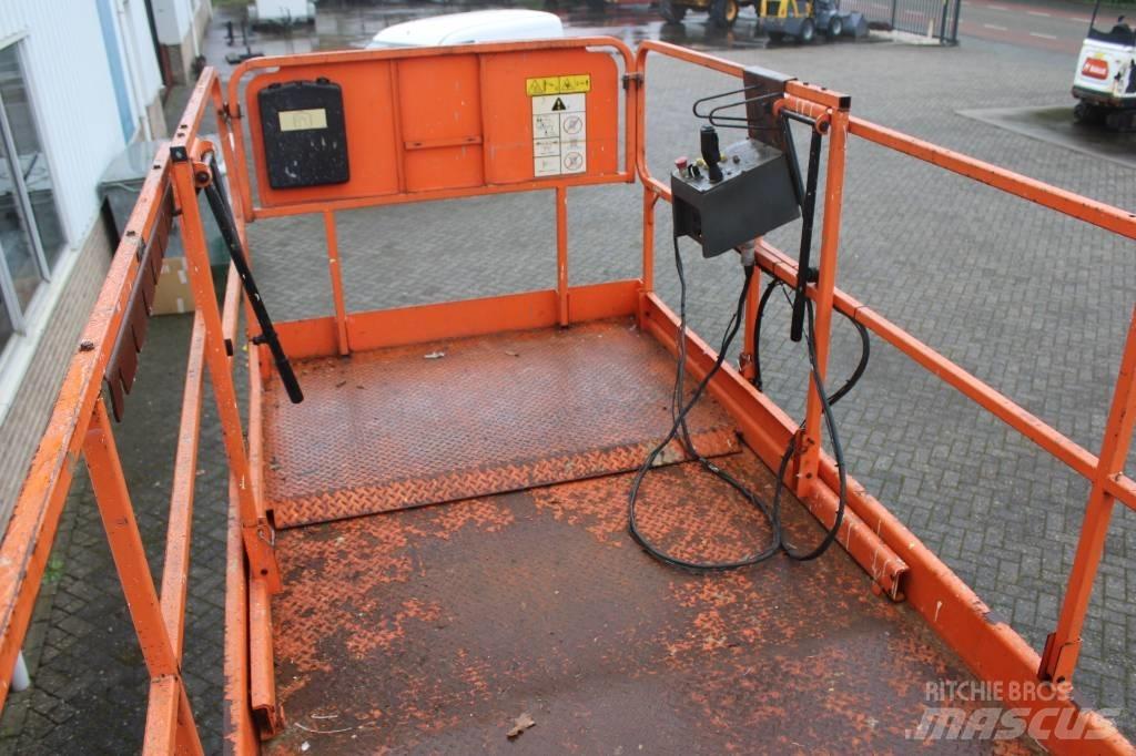 JLG M 3369 剪式升降機
