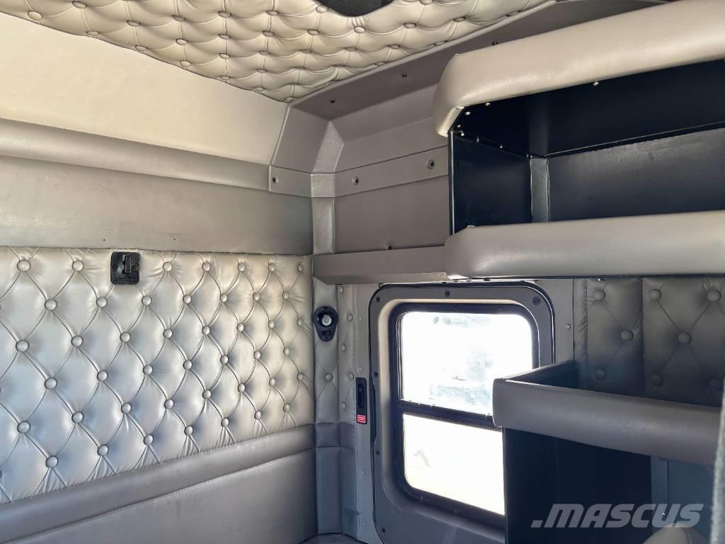 Kenworth T800 曳引機組件