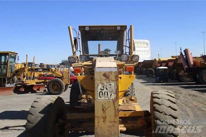 CAT 160H 平土機