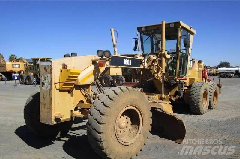 CAT 160H 平土機