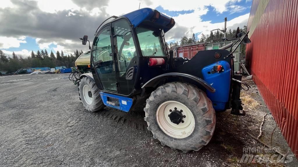 New Holland LM 5060 伸縮臂操作車