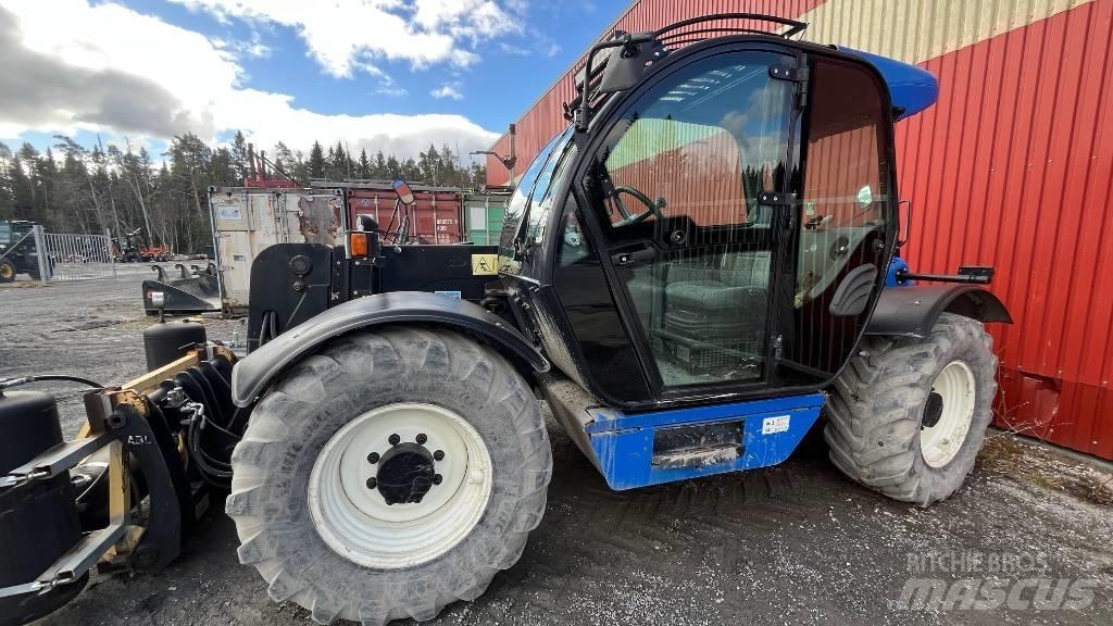 New Holland LM 5060 伸縮臂操作車