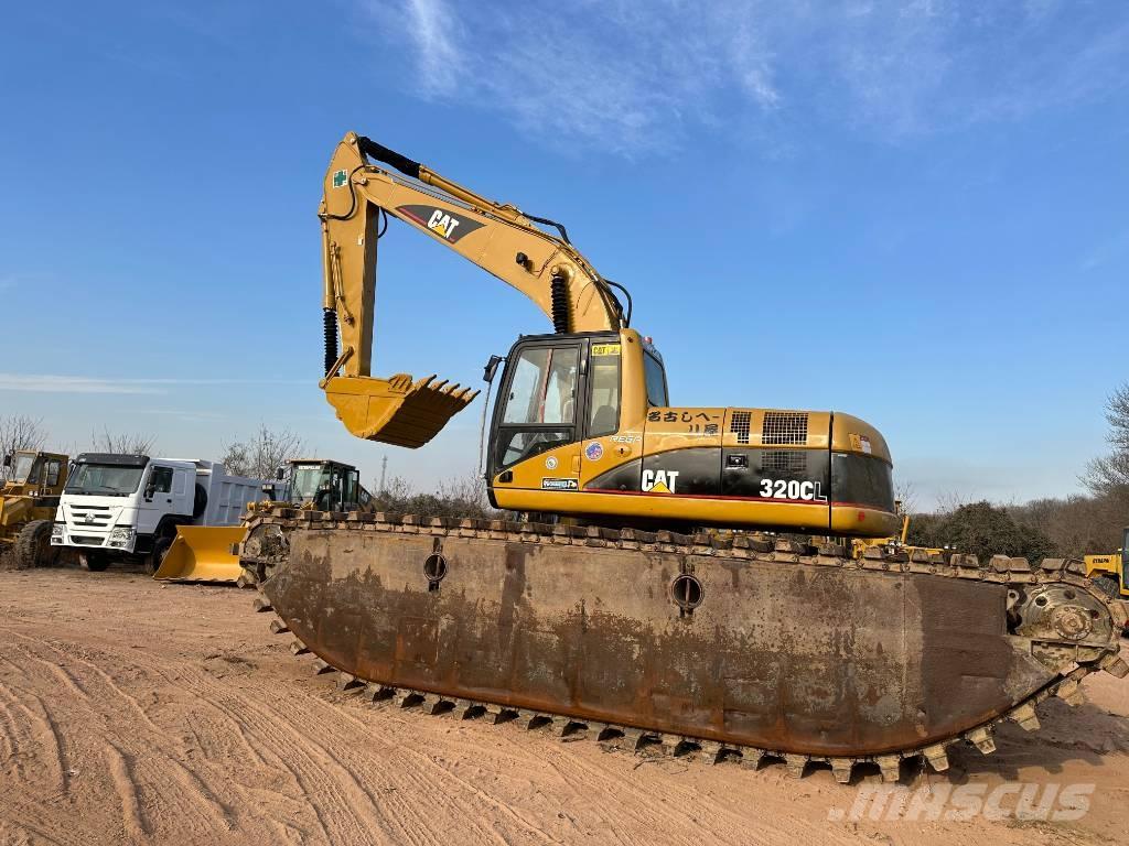 CAT 320CL 水陸兩用挖掘機