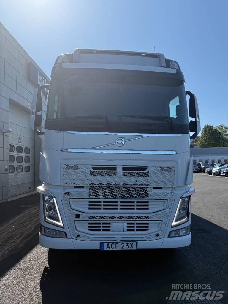 Volvo FH 540 6x2 貨箱式卡車