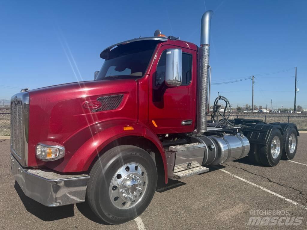 Peterbilt 567 曳引機組件