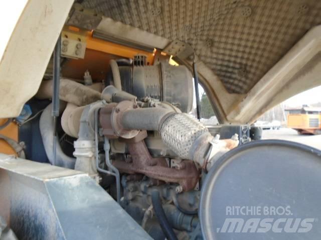 Hyundai HR 120 C-9 單輪滾壓機