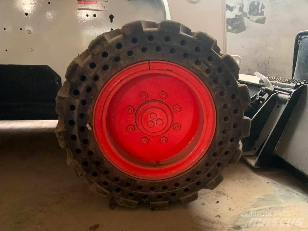Bobcat S 185 滑移轉向裝載機