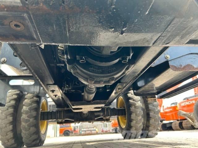 Yanmar TW110W 旋轉式挖土機/掘鑿機/挖掘機