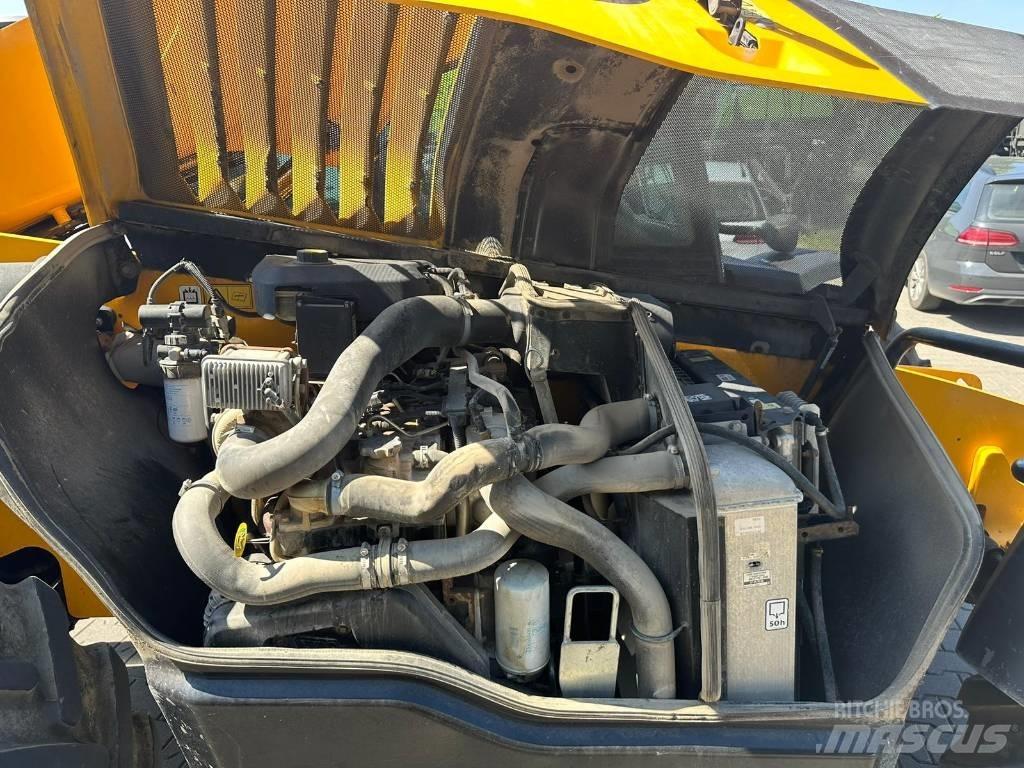 JCB 531-70 Agri Plus 農業用伸縮臂裝載機