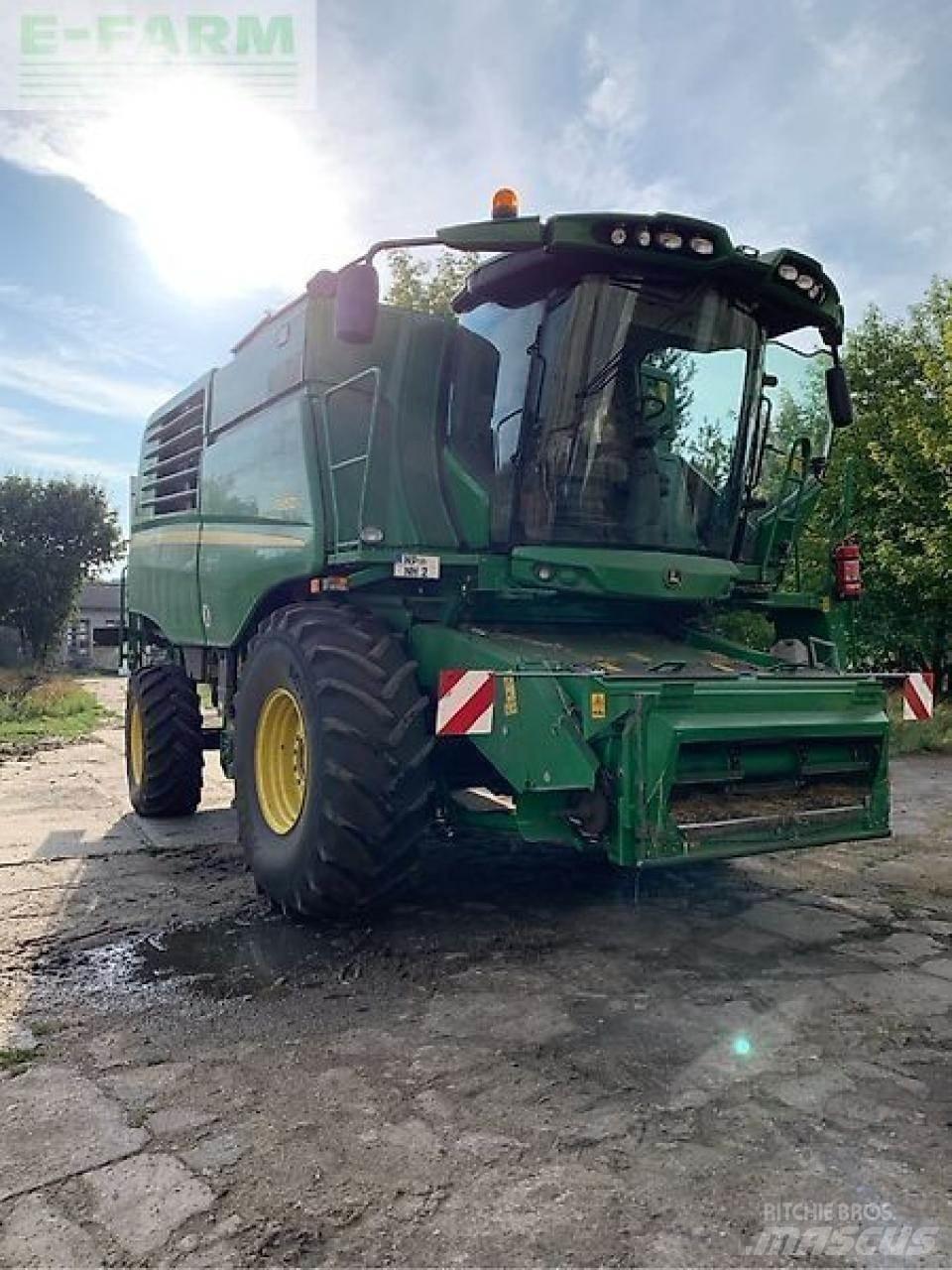 John Deere t660 聯合收穫機