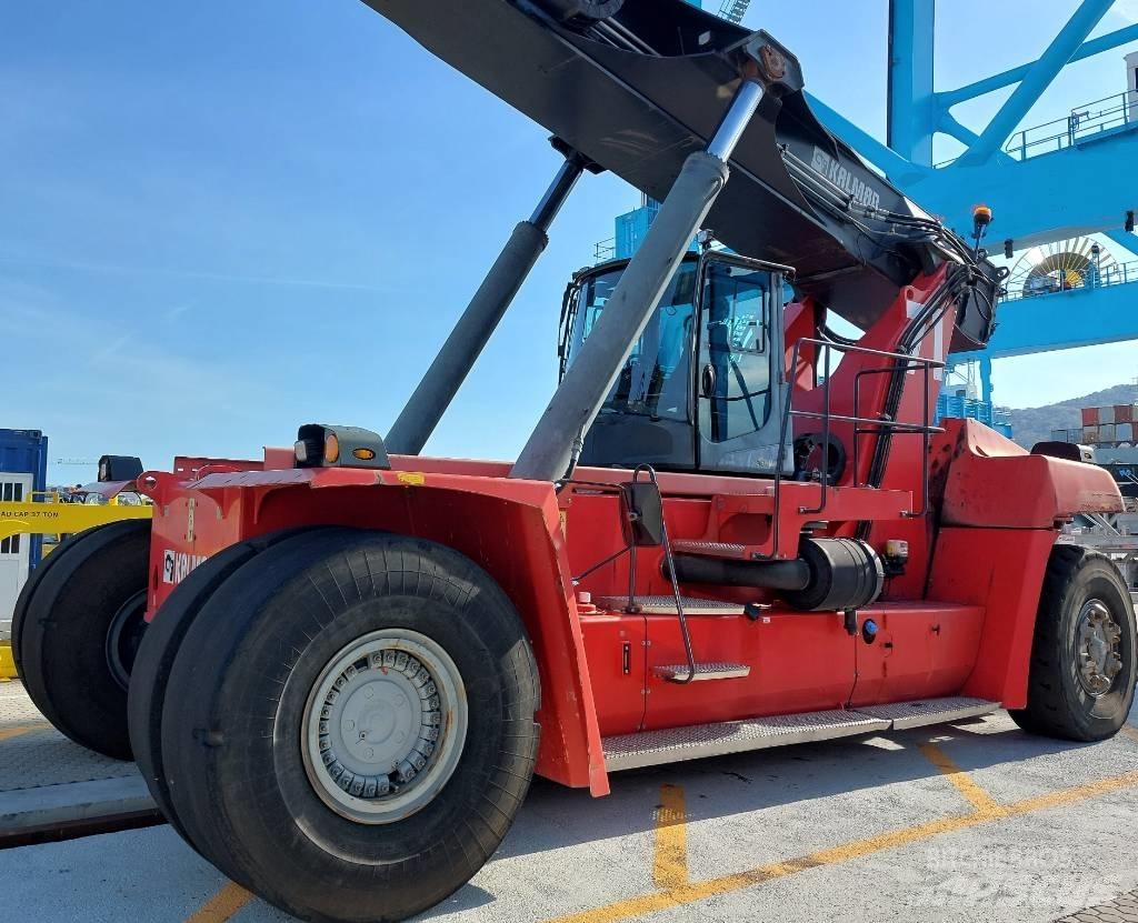 Kalmar DRG450-65S6 前伸型堆積機