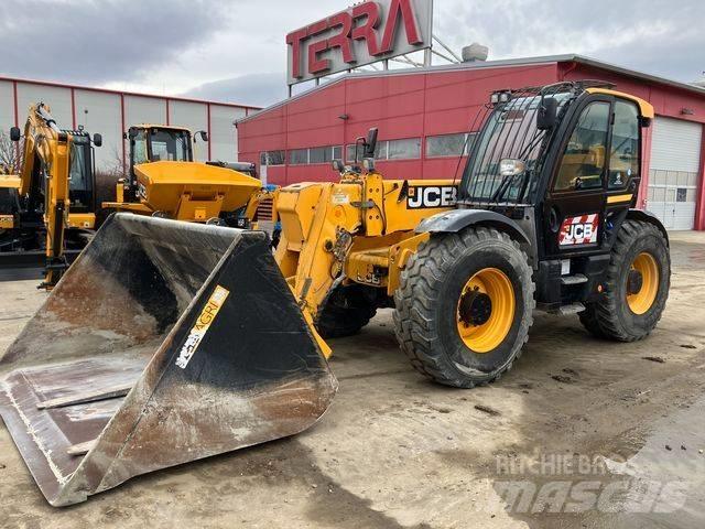 JCB 560-80 伸縮臂操作車