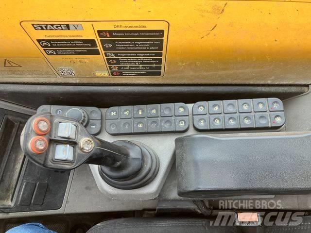 JCB 560-80 伸縮臂操作車