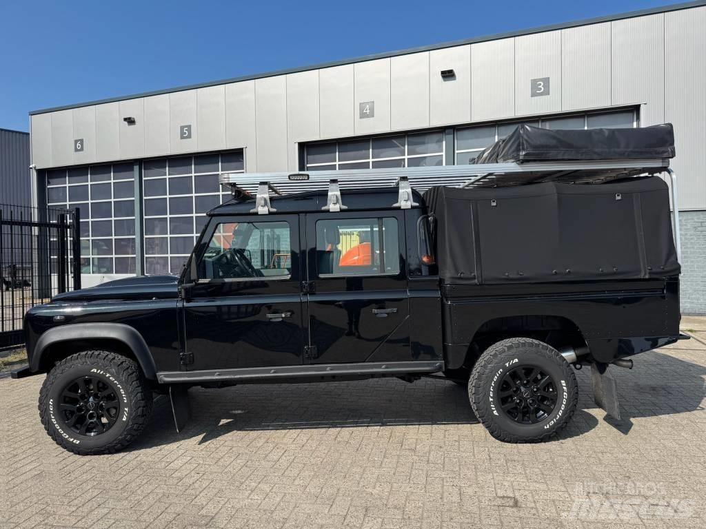 Land Rover Defender 汽車