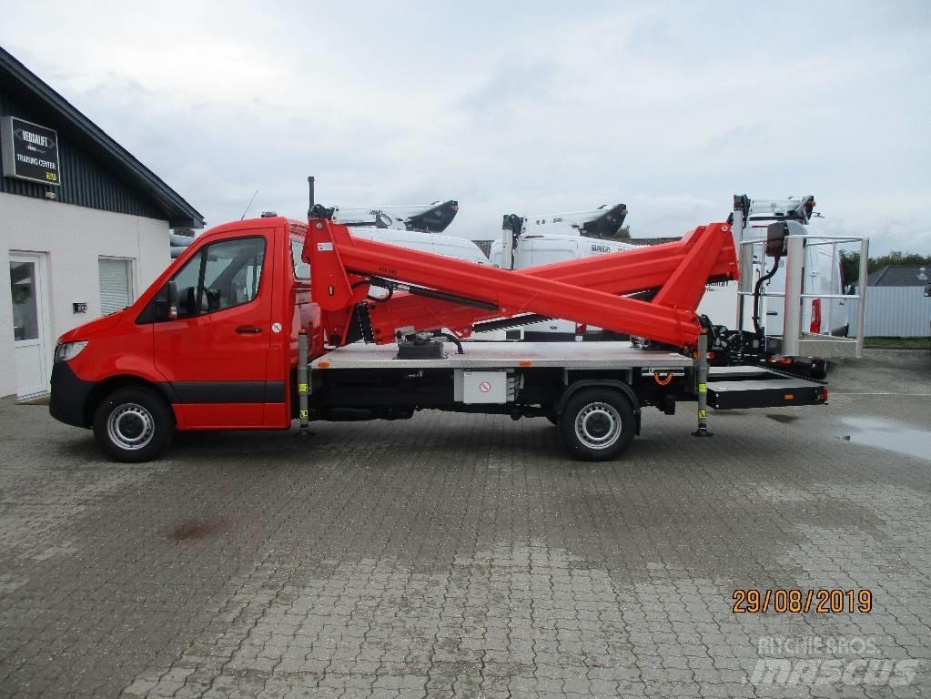 VERSALIFT VTX 240 G3 卡車裝載高空作業車