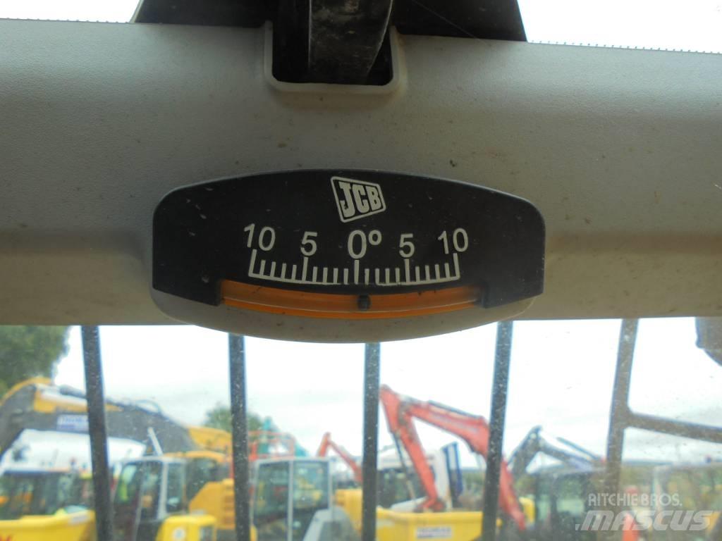 JCB 531-70 伸縮臂操作車