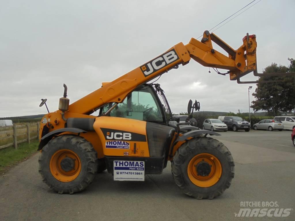 JCB 531-70 伸縮臂操作車