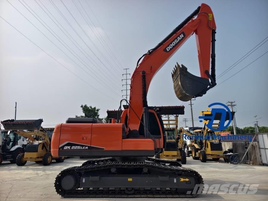 Doosan DX 225 LCA 履帶式 挖土機/掘鑿機/挖掘機