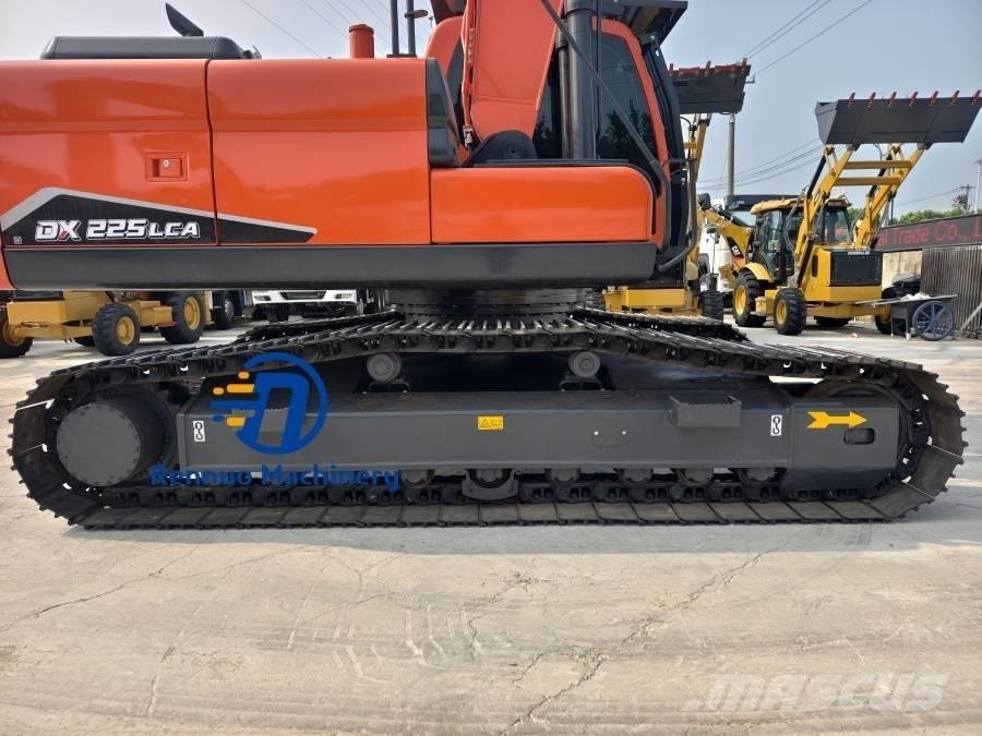 Doosan DX 225 LCA 履帶式 挖土機/掘鑿機/挖掘機