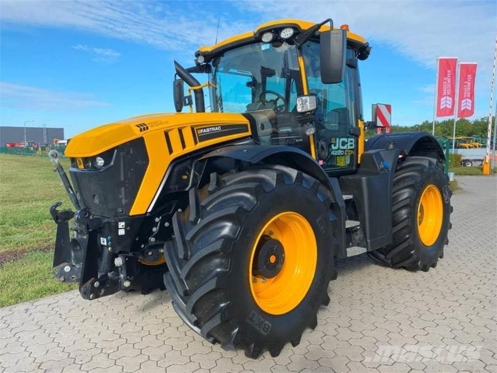 JCB 4220 ICON 曳引機