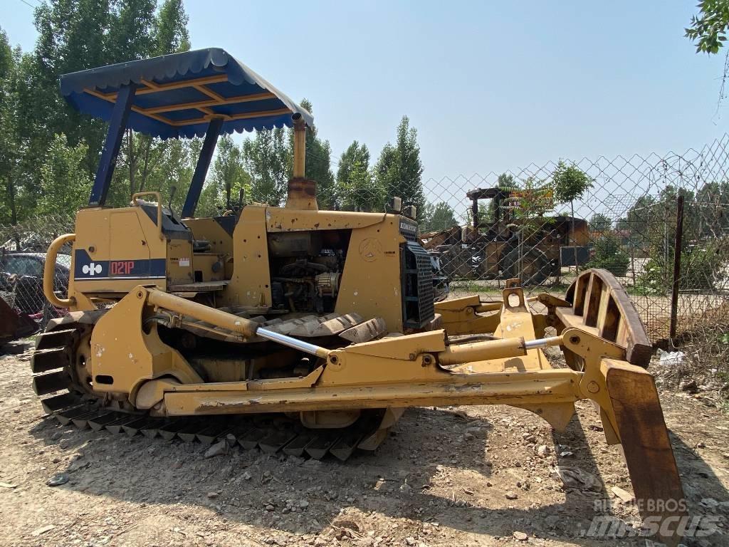 Komatsu D21P-6 履帶推土機