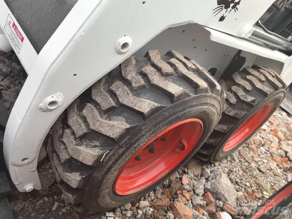 Bobcat S 130 滑移轉向裝載機