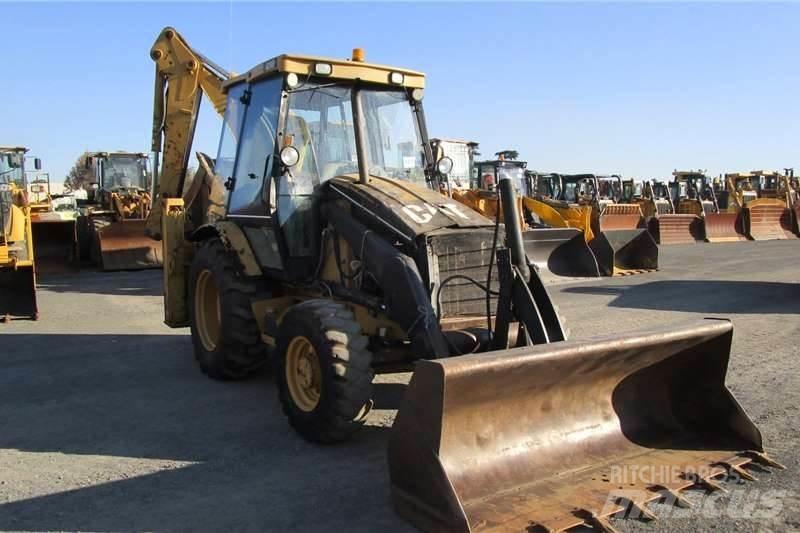 CAT 424D 反鏟裝載機