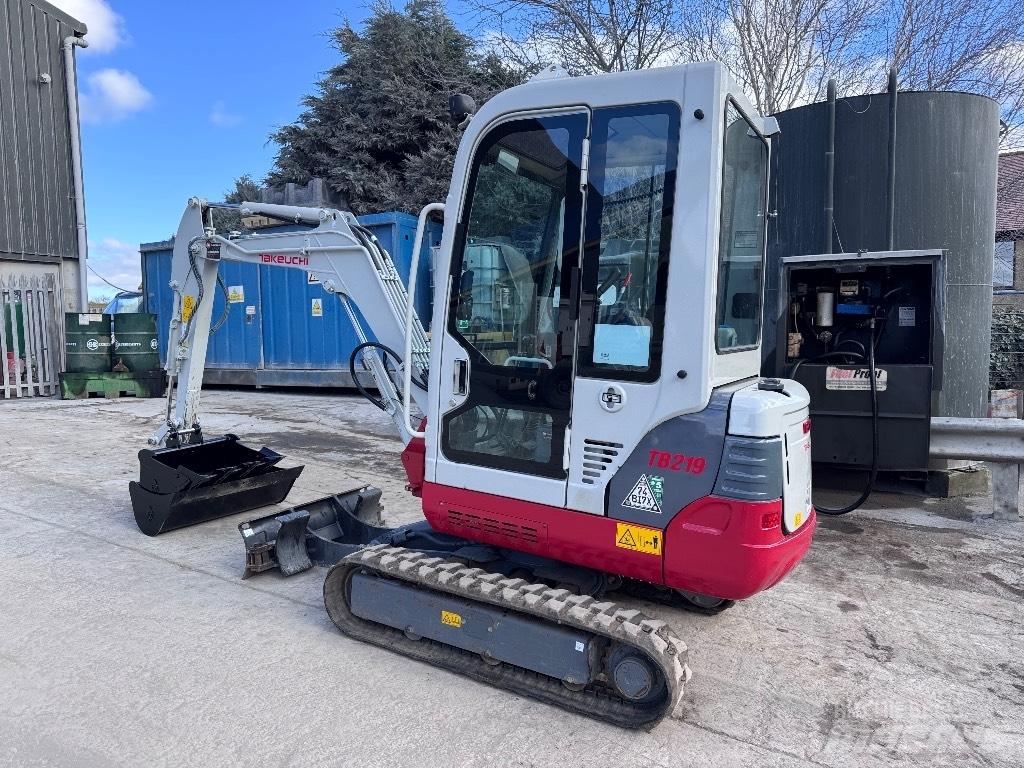 Takeuchi TB 219 小型挖土機/掘鑿機<7t(小型挖掘機)