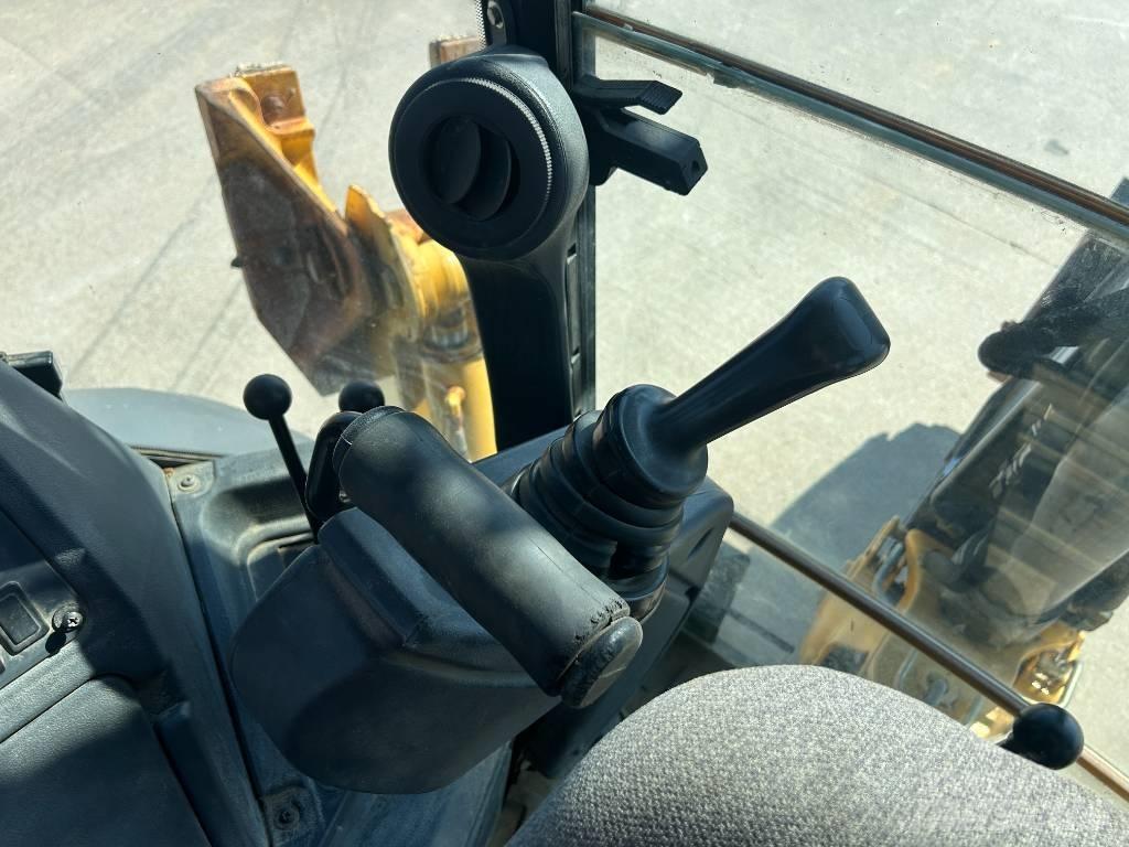John Deere 310K 反鏟裝載機