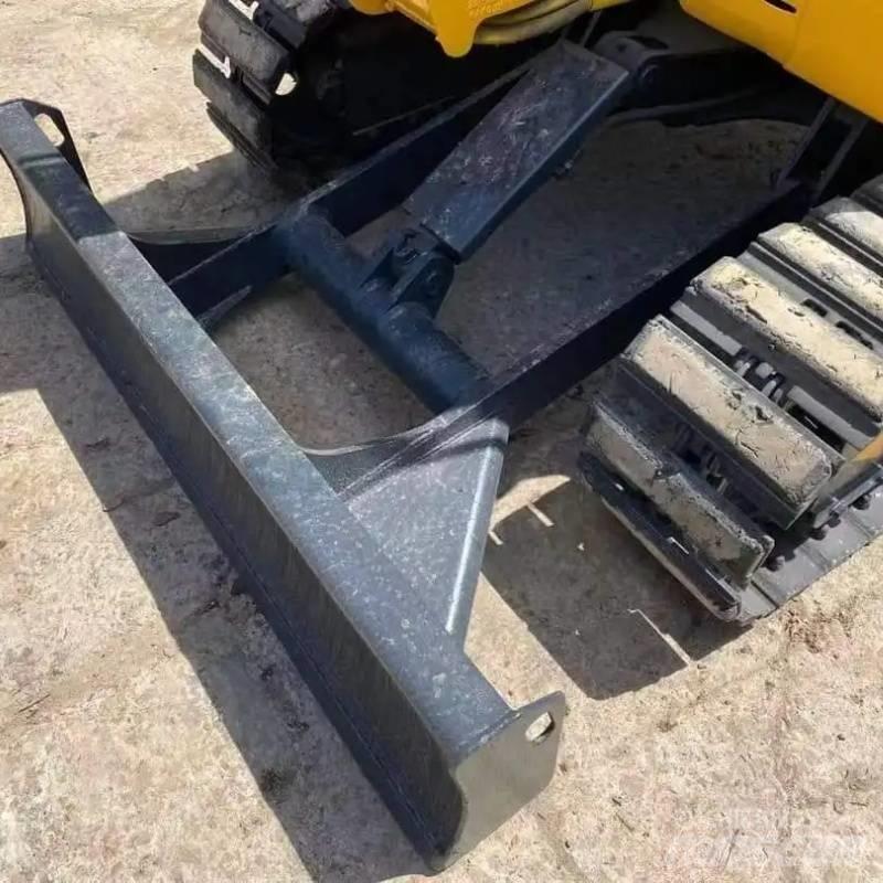 Komatsu PC30 小型挖土機/掘鑿機<7t(小型挖掘機)