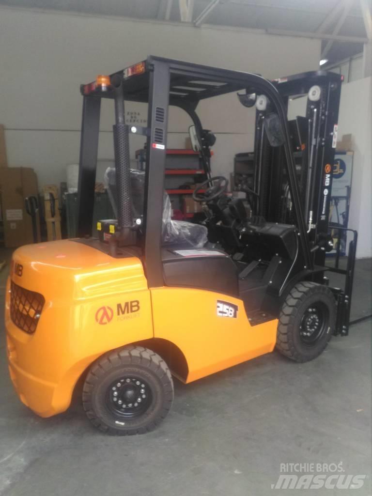  MB CPCD25T8-S4S 柴油卡車