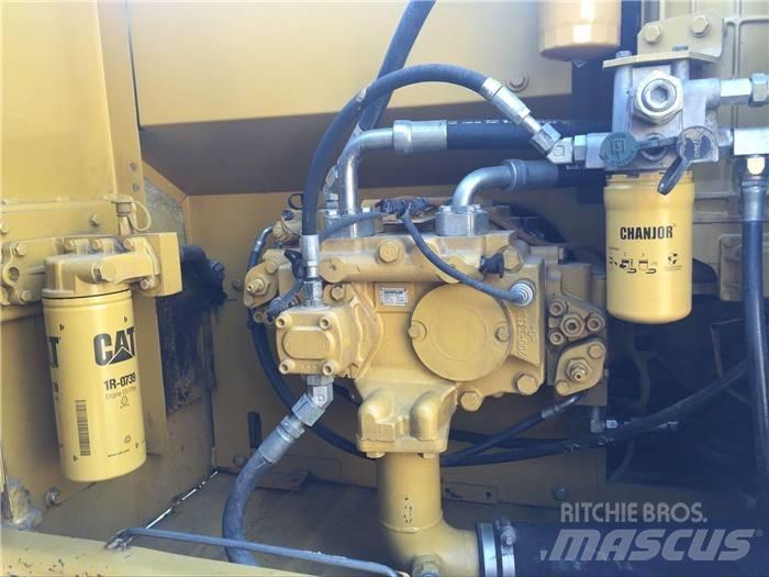 CAT 320 D 履帶式 挖土機/掘鑿機/挖掘機