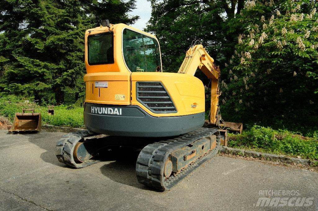 Hyundai R80CR-9 中型挖土機/掘鑿機/挖掘機 7t-12t