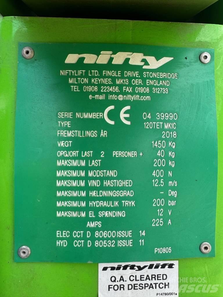 Niftylift 120 T 拖車裝載高空作業平台