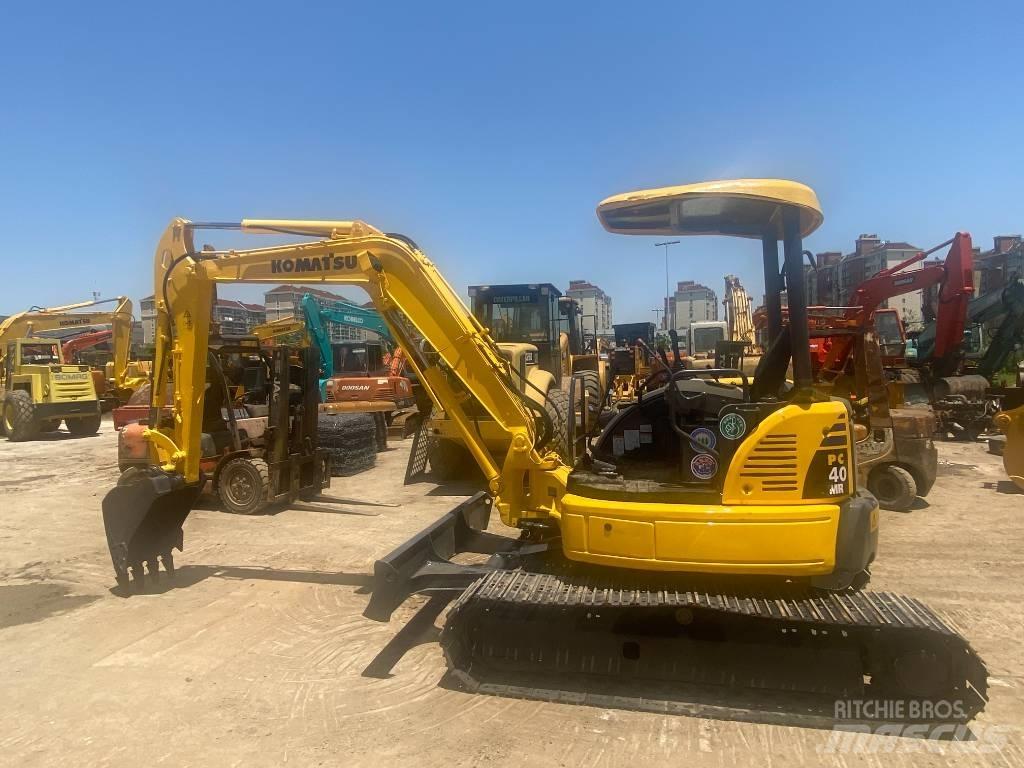 Komatsu PC 40 MR-2 小型挖土機/掘鑿機<7t(小型挖掘機)