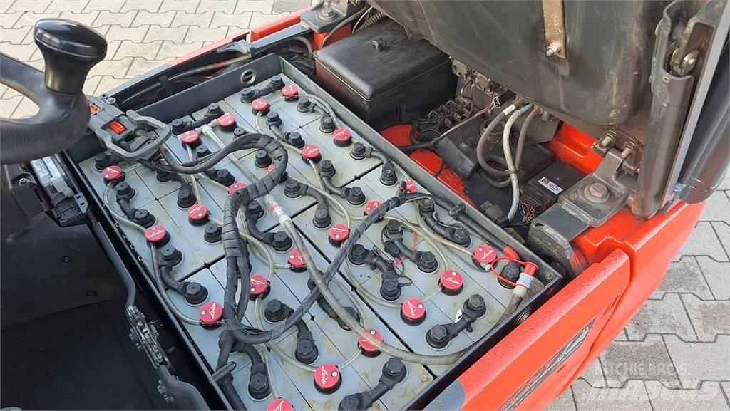 Linde E16C 電動堆高機